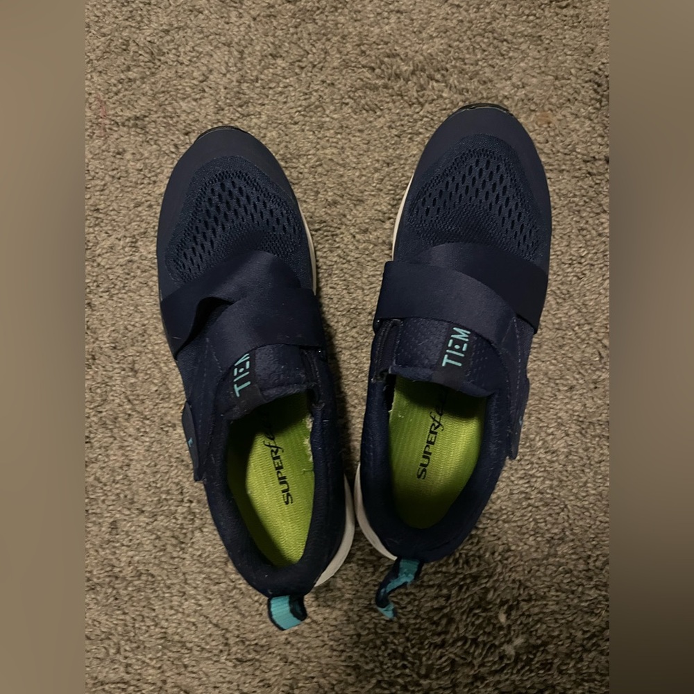 TIEM blue spin cycling shoes size 8